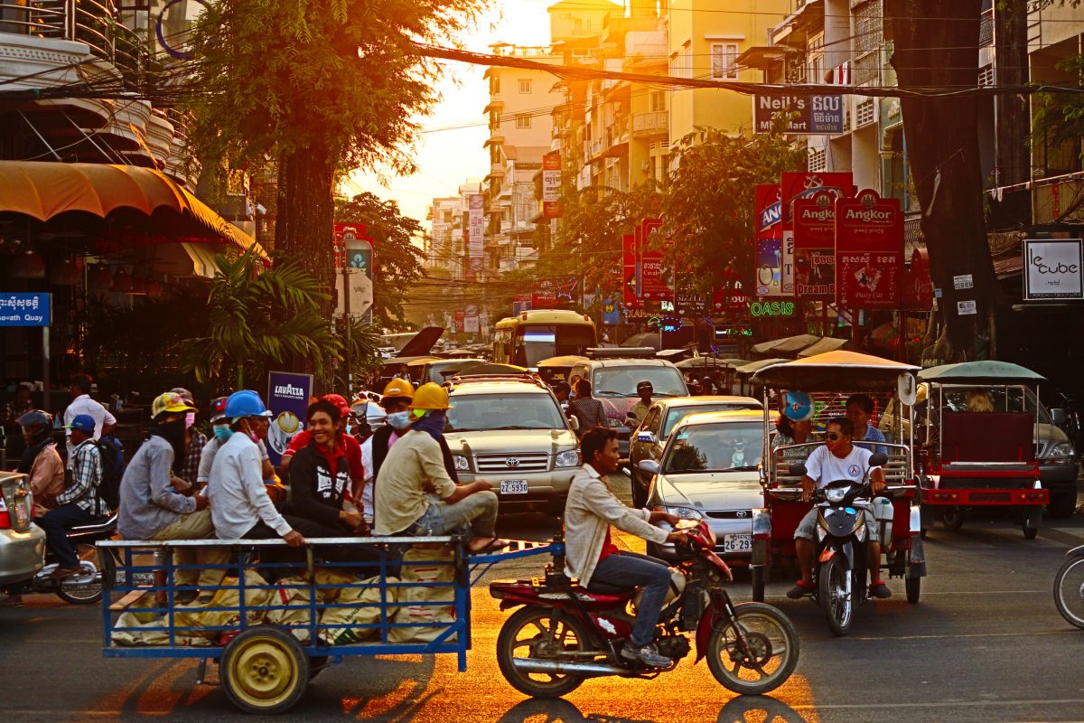 Every day life at rush hour in Phnom Penh